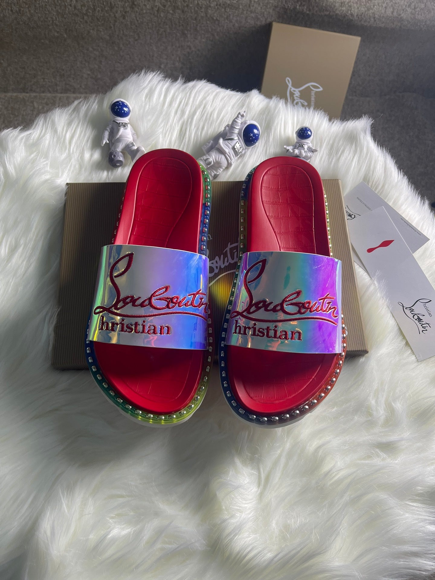 J4A24ZDE Stylish Slippers