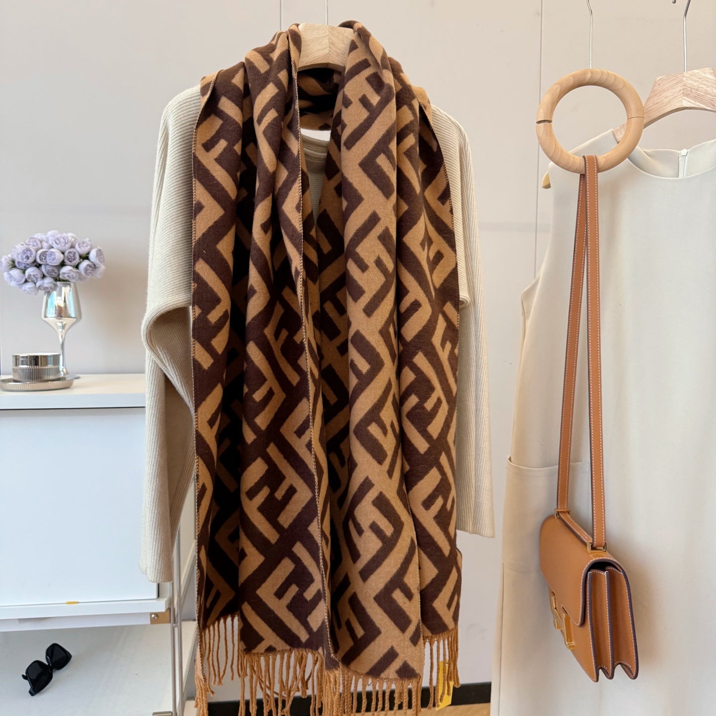 185ZF29WDE Stylish Winter Scarves