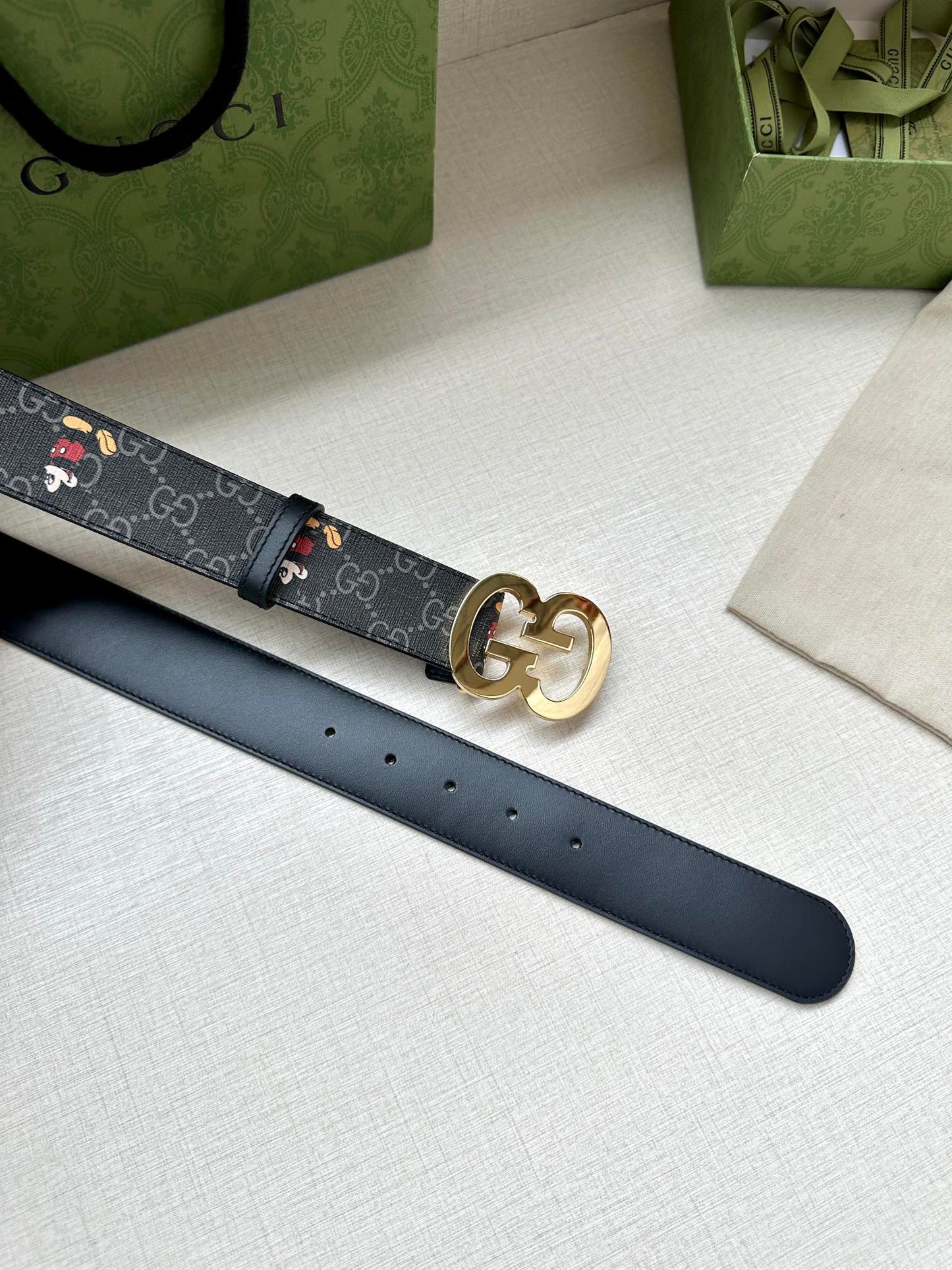 155RB229PDE Stylish  High quality belt With full package