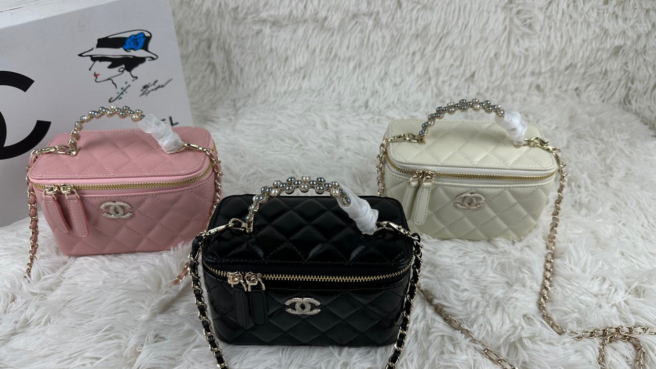 1XC377BDE Stylish leather bag 