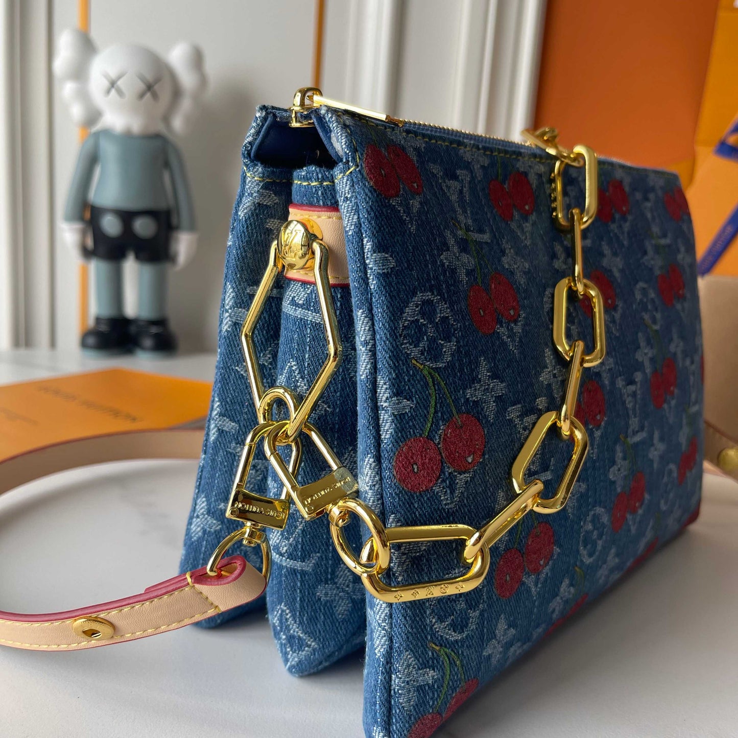 15RE29BDE Stylish bag
