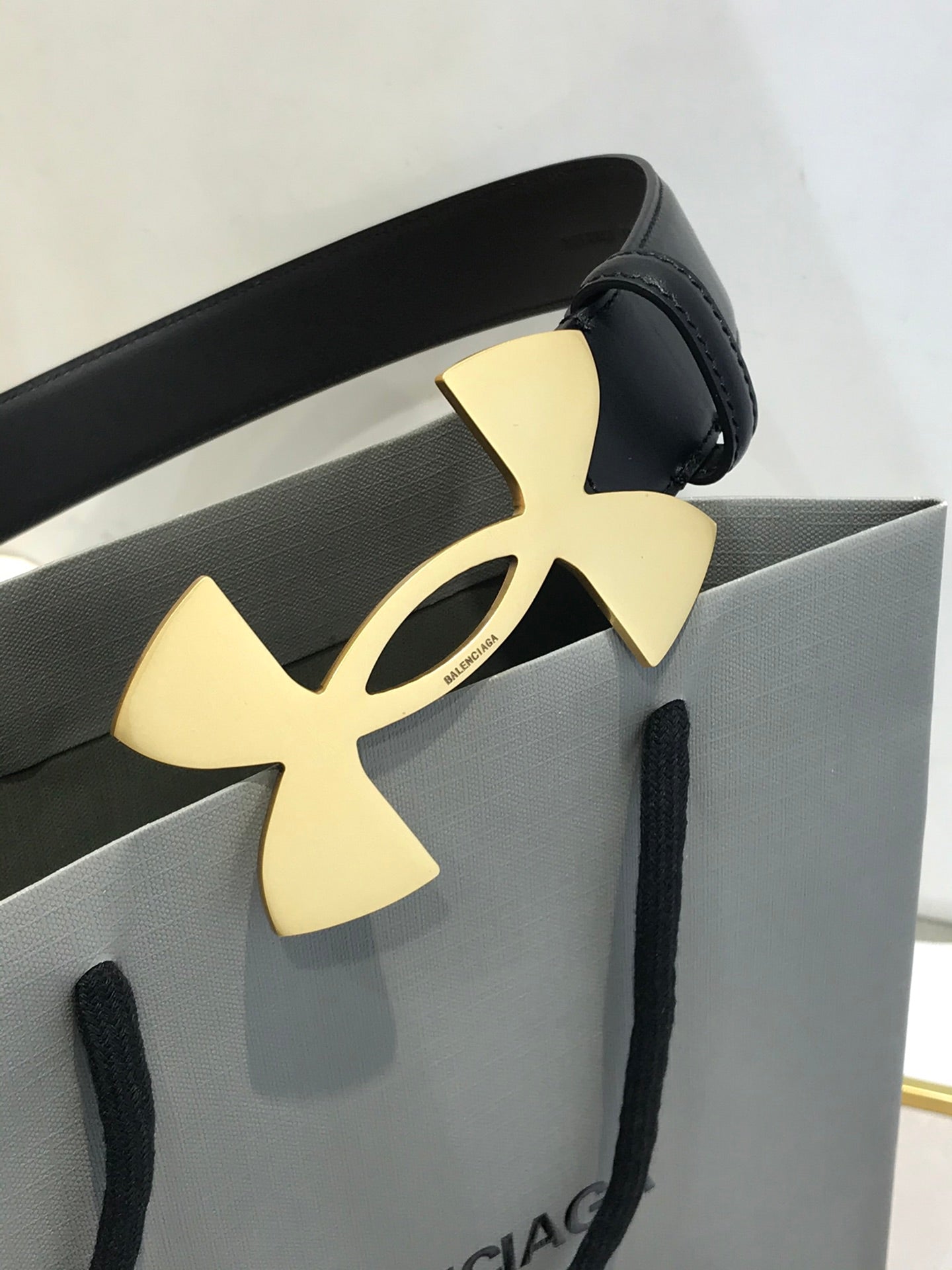 255RJ1PDE Stylish  High quality belt With full package