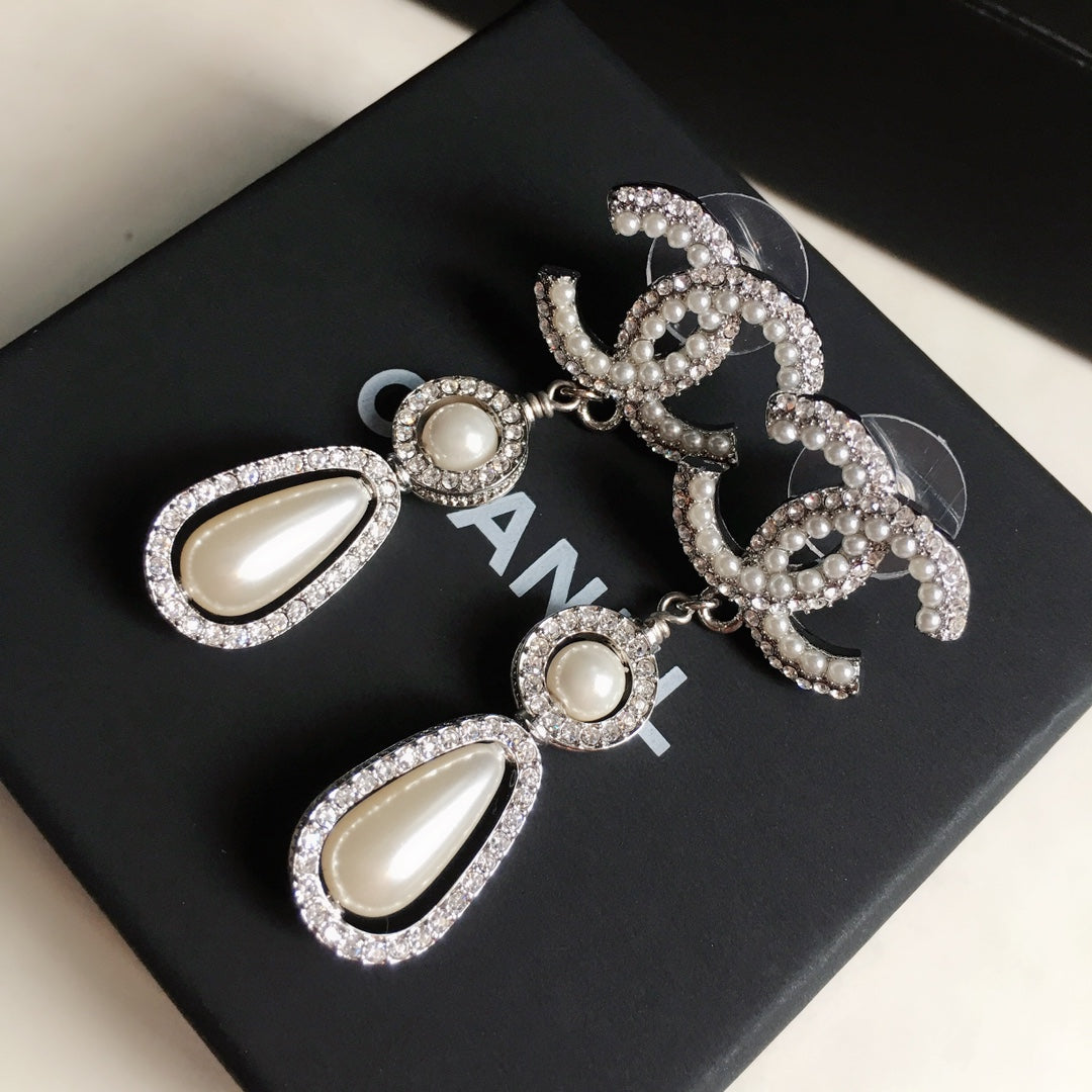1YC109EDE Stylish Earrings