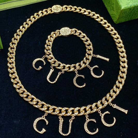 1B233XDE Stylish Bracelets