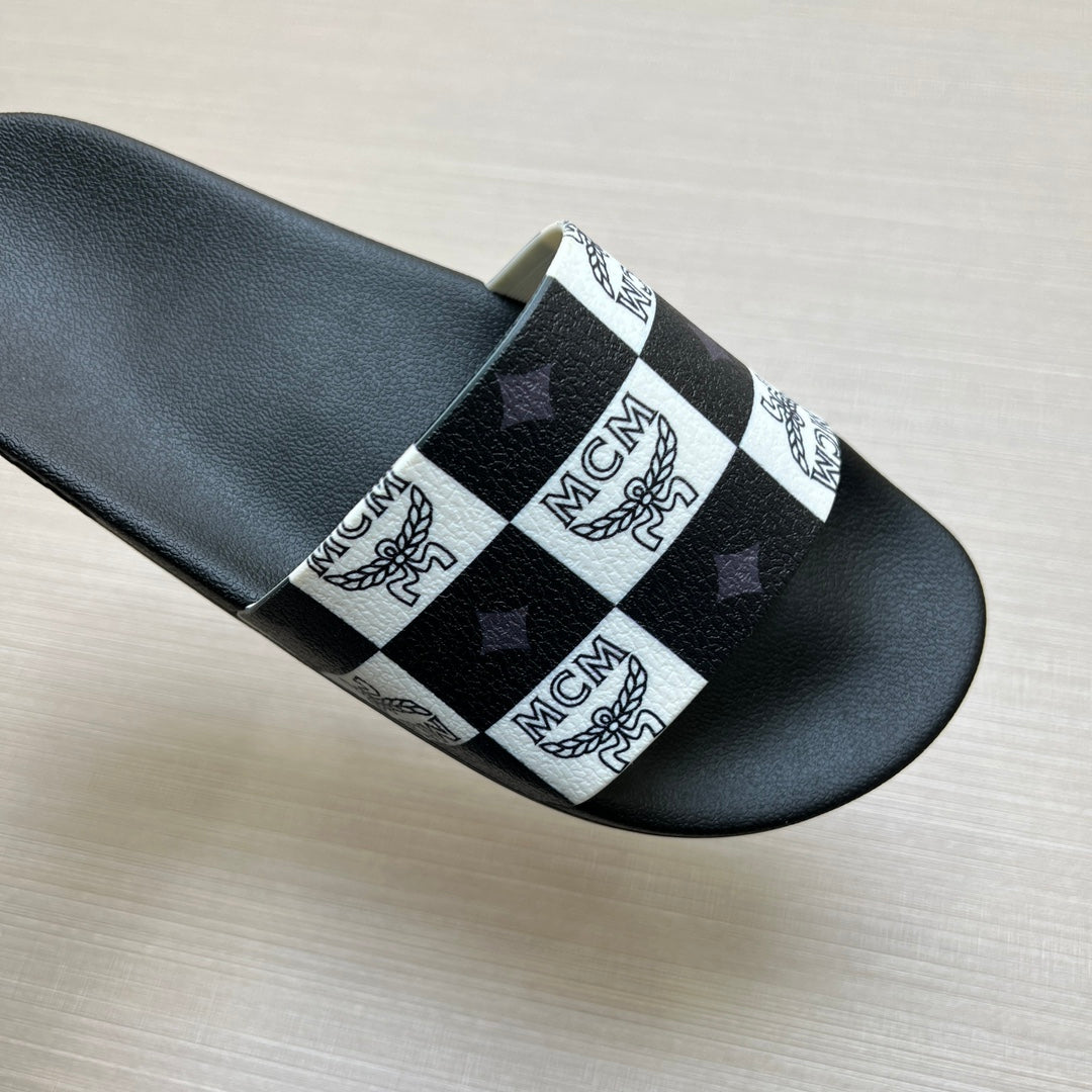 54M44ZDE Stylish slippers