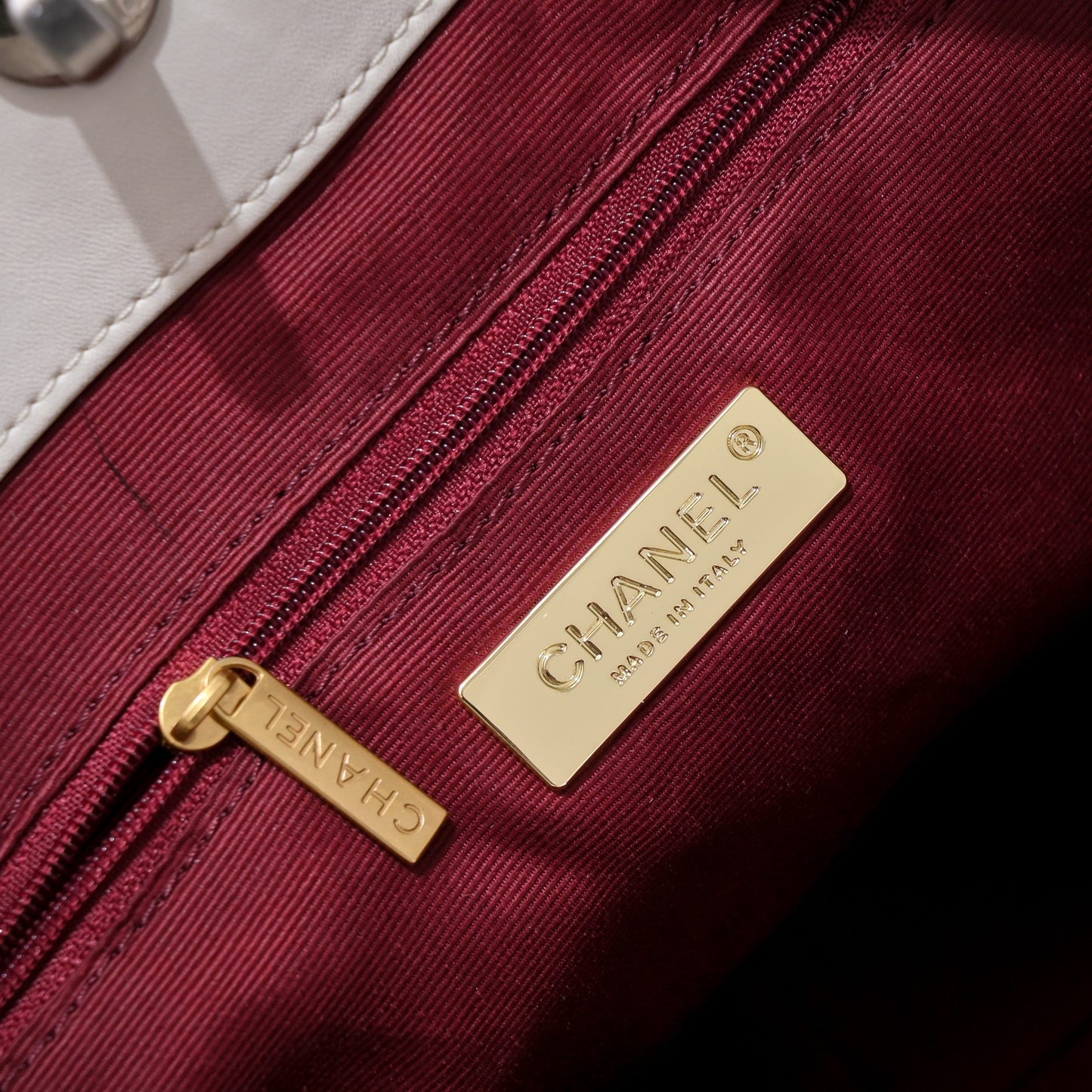 1XC41BDE Stylish leather bag 