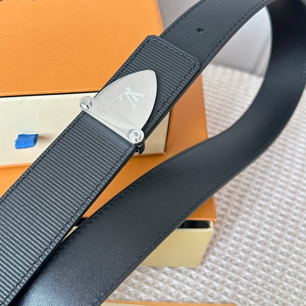 14E136PDE Stylish  High quality belt With full package