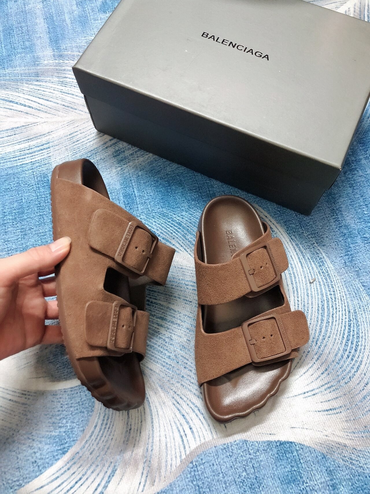 14J192ZDE Stylish Slippers