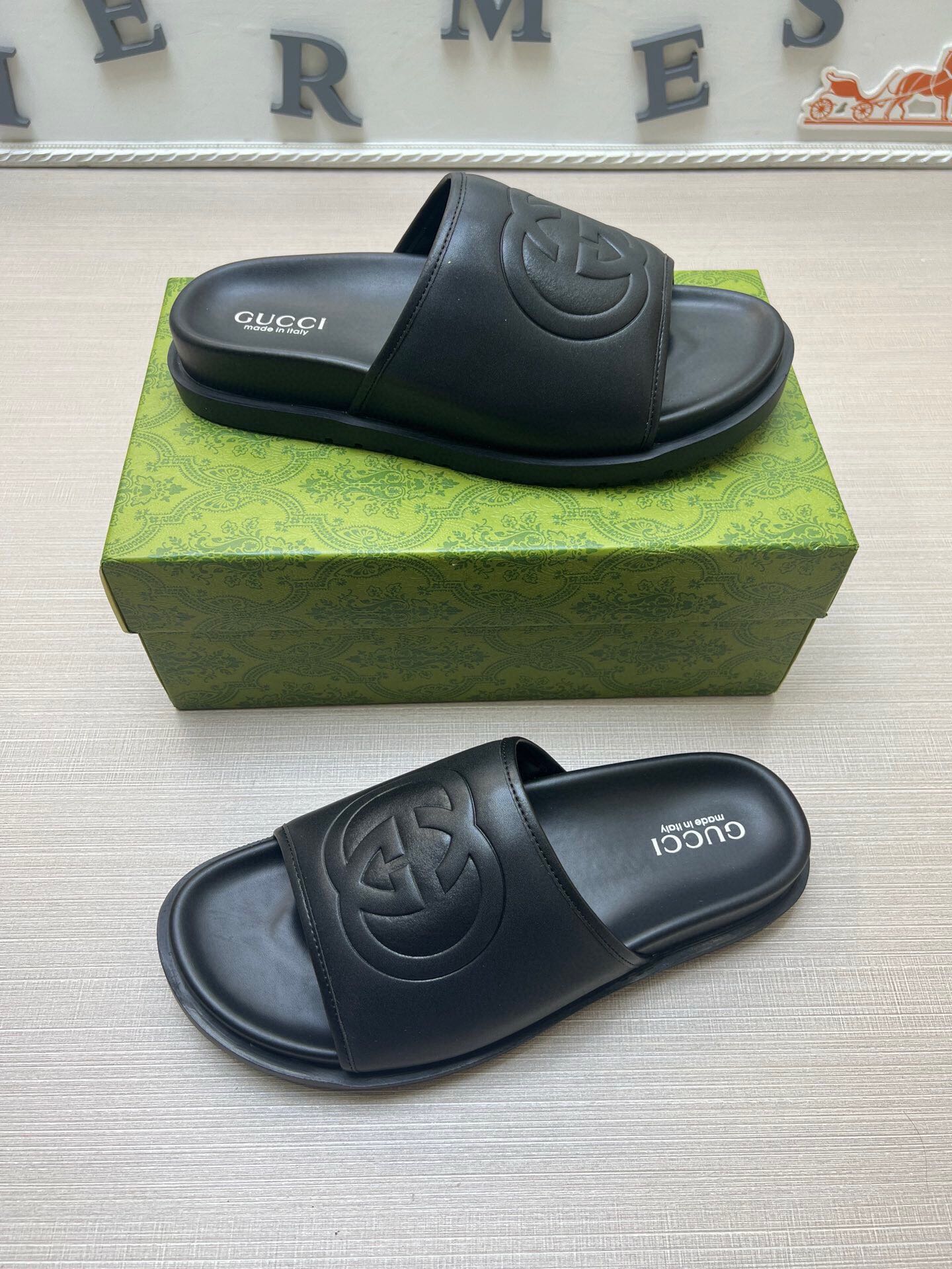 5WB241ZDE Stylish Slippers