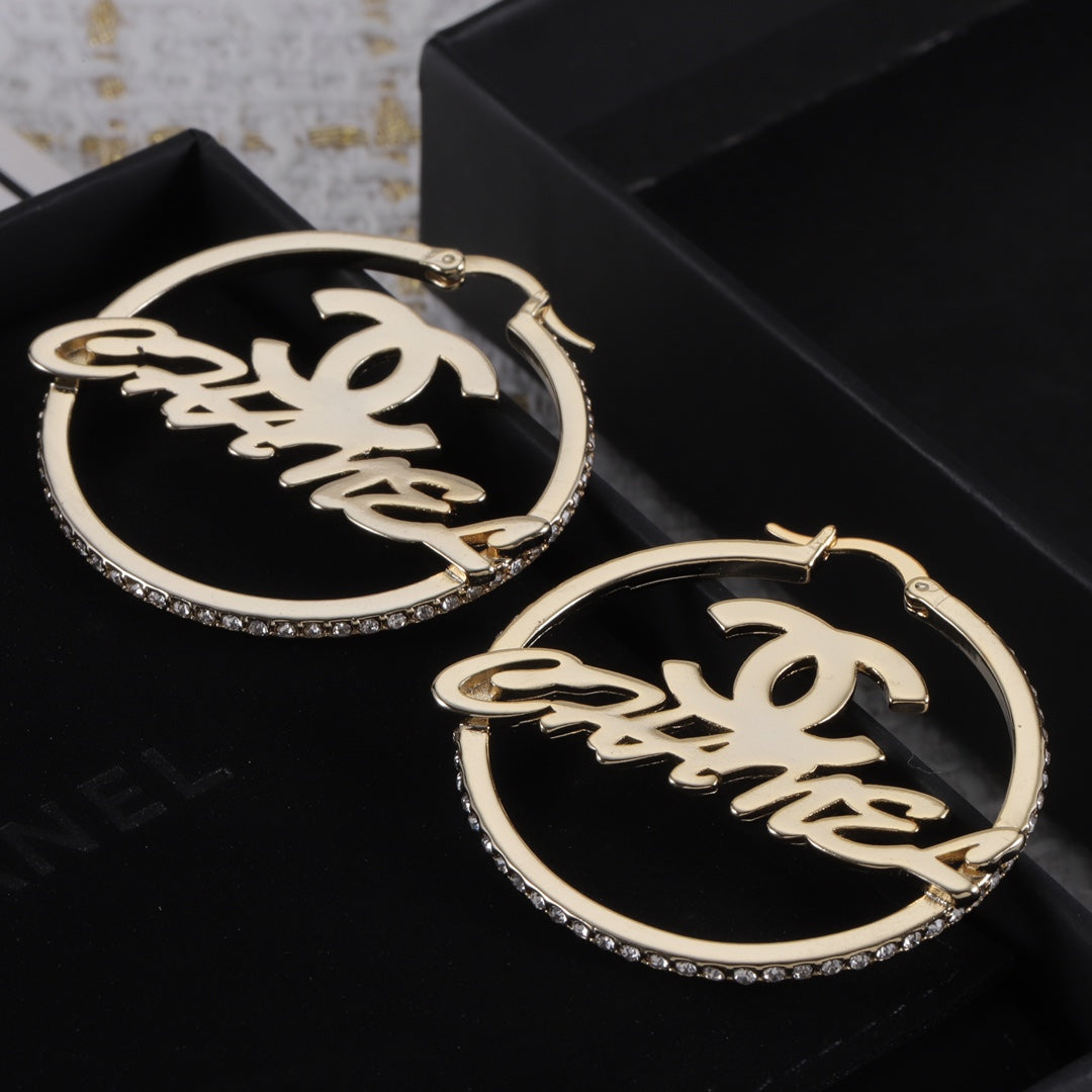 14C1008EDE Stylish Earrings