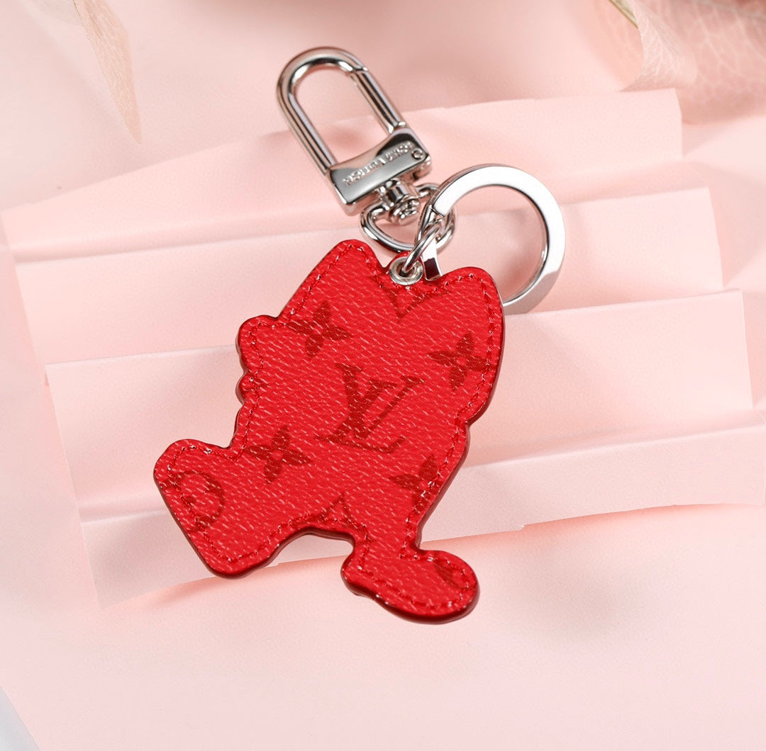 3RE26ADE Stylish key closure