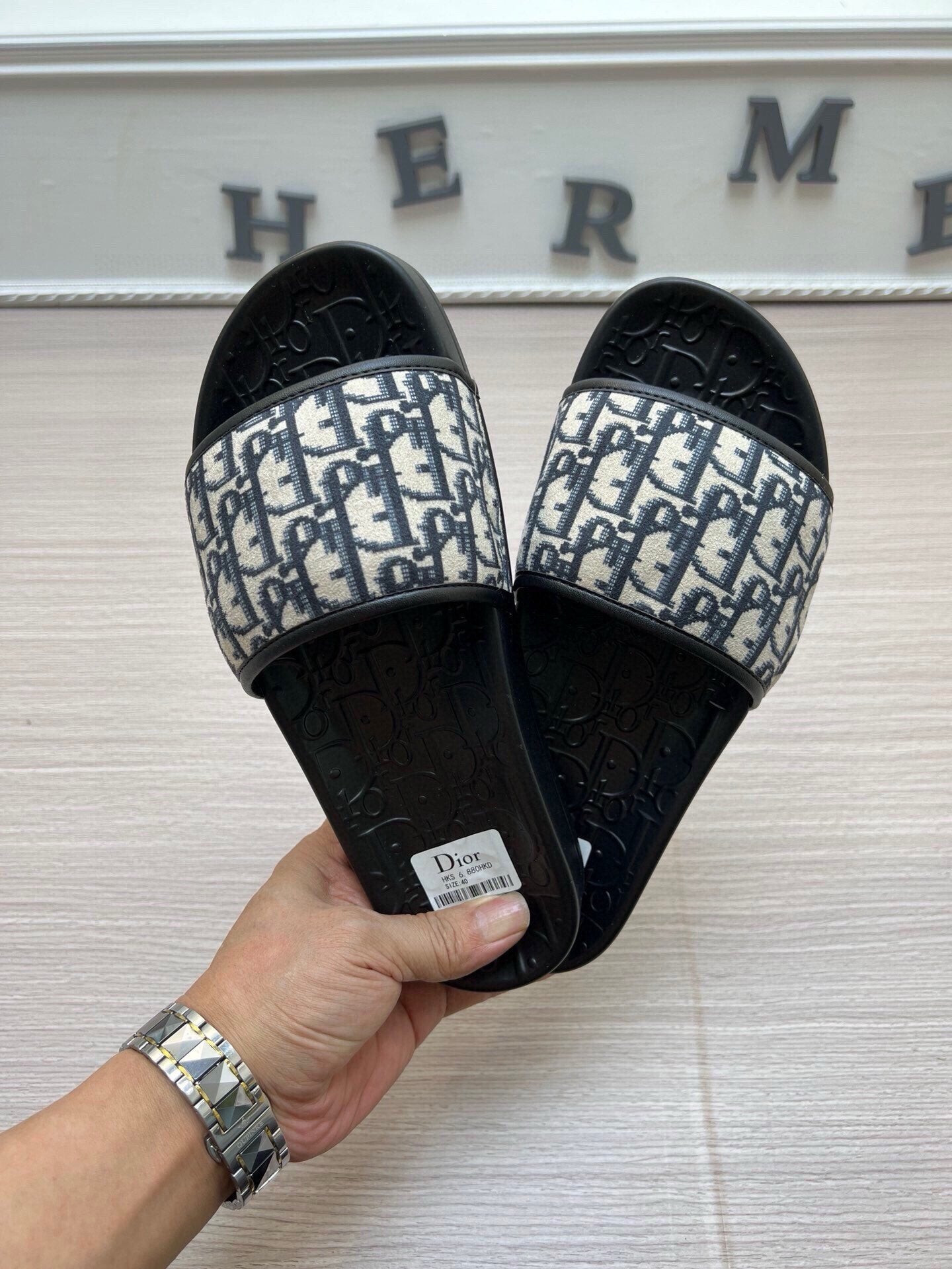 5LD214ZDE Stylish Slippers