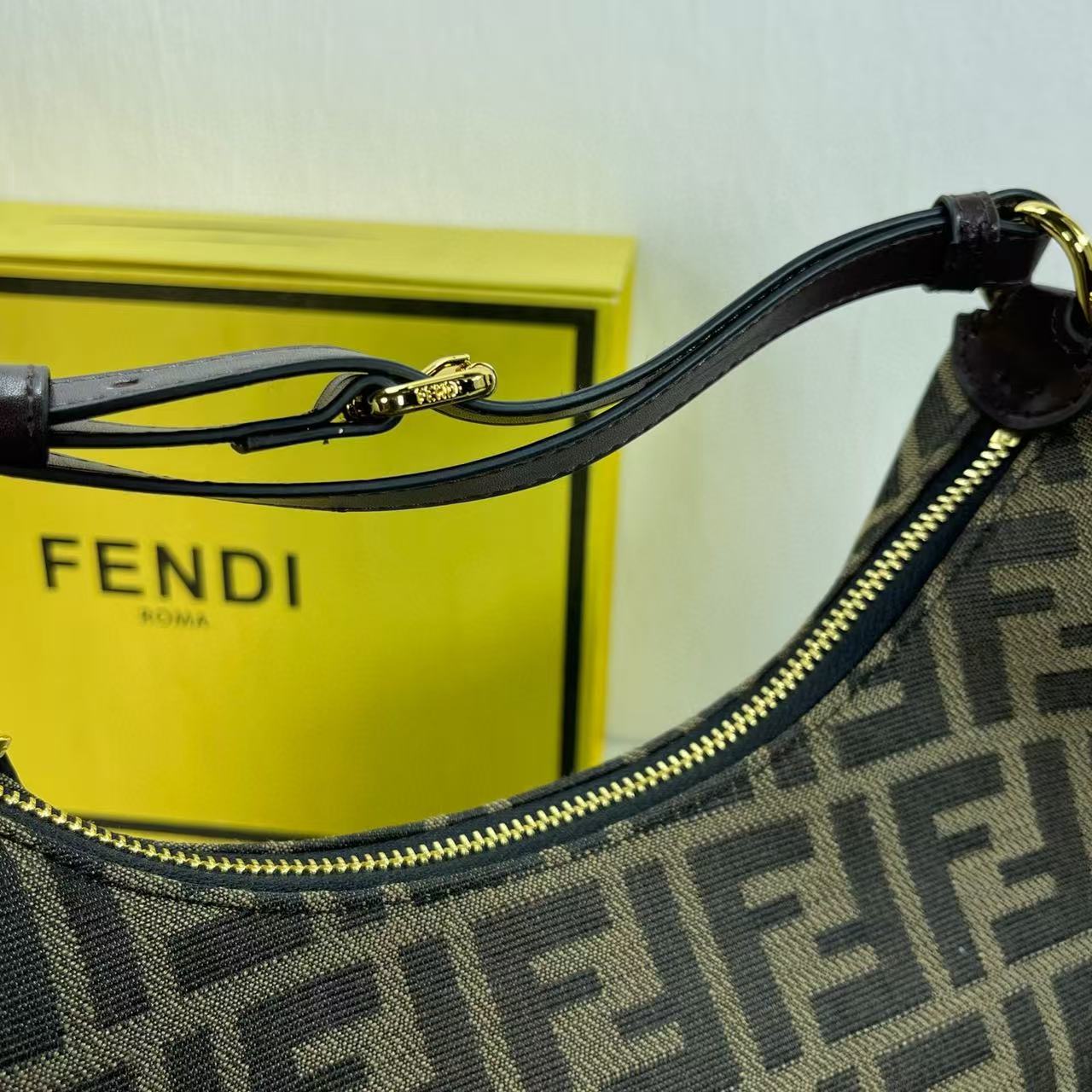 145RF1BDE Stylish canvas bag