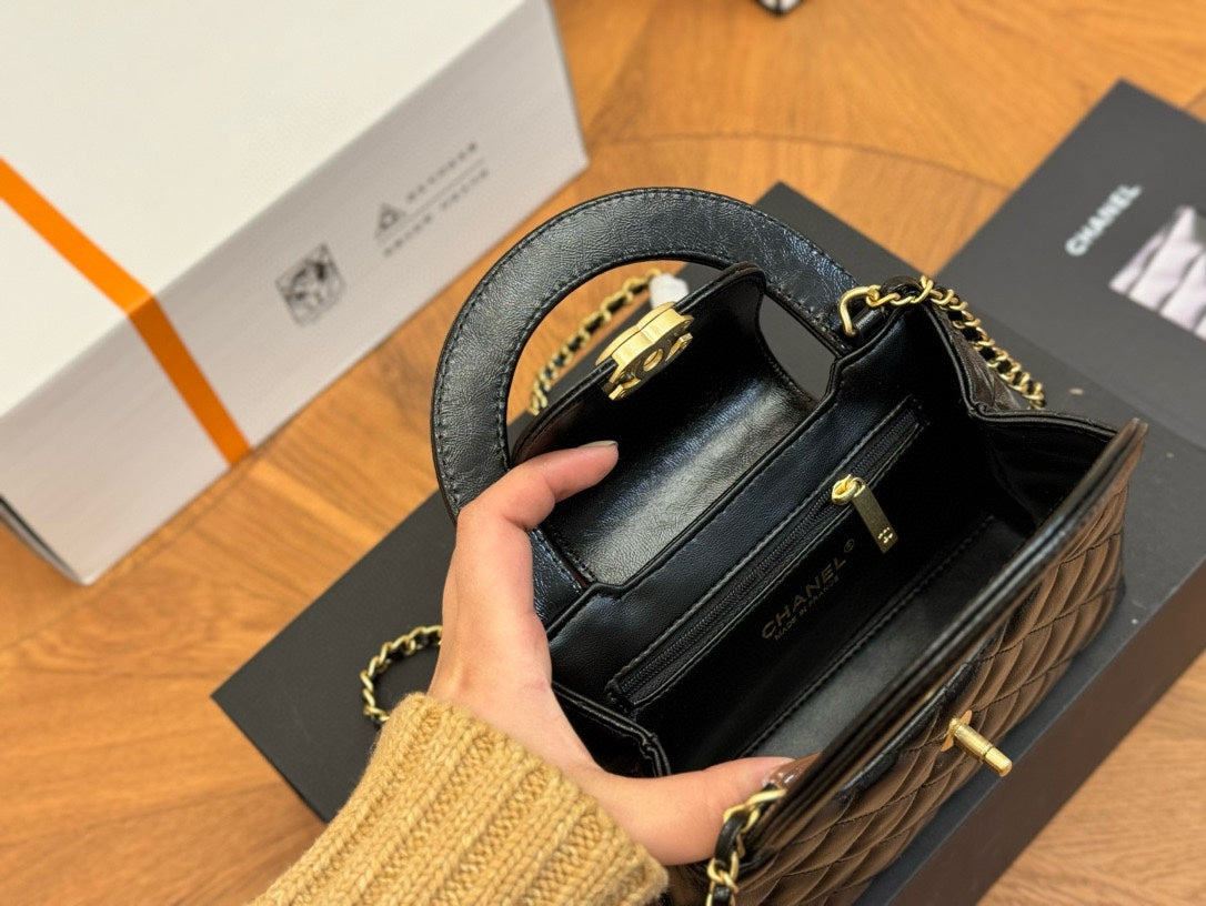 6XC425BDE Stylish leather bag