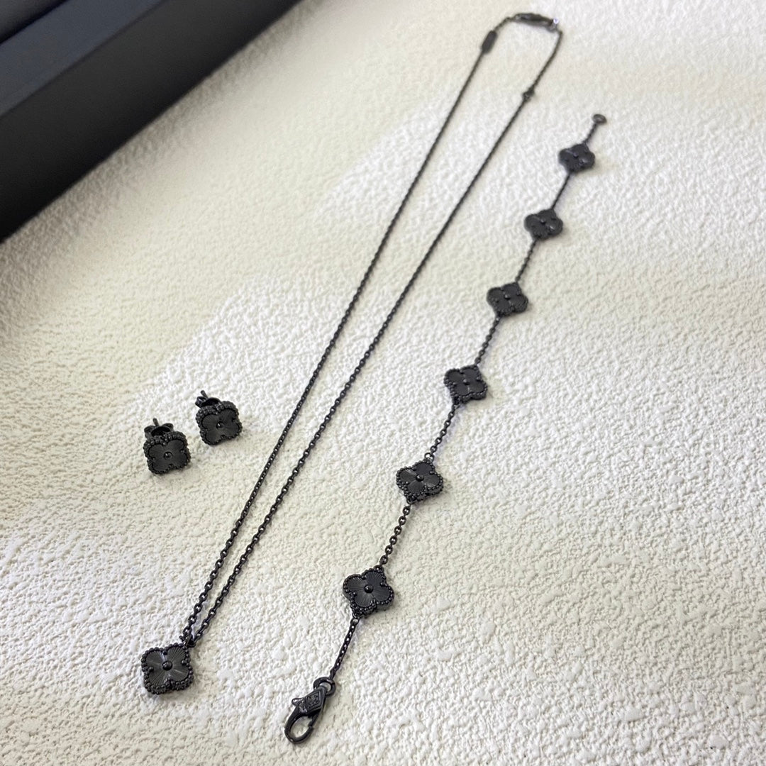 5XVA185KDE Stylish rings,earrings, bracelets,necklaces