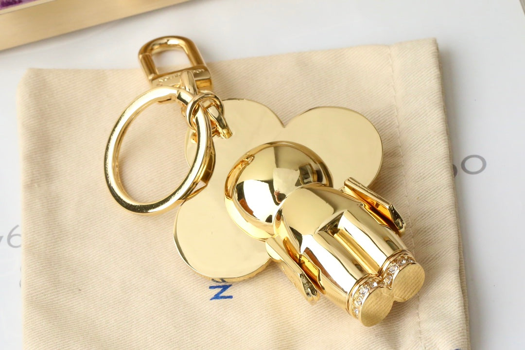 14E66ADE Stylish key closure