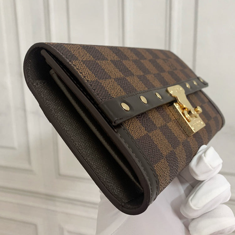 AE10BDE Stylish leather wallets