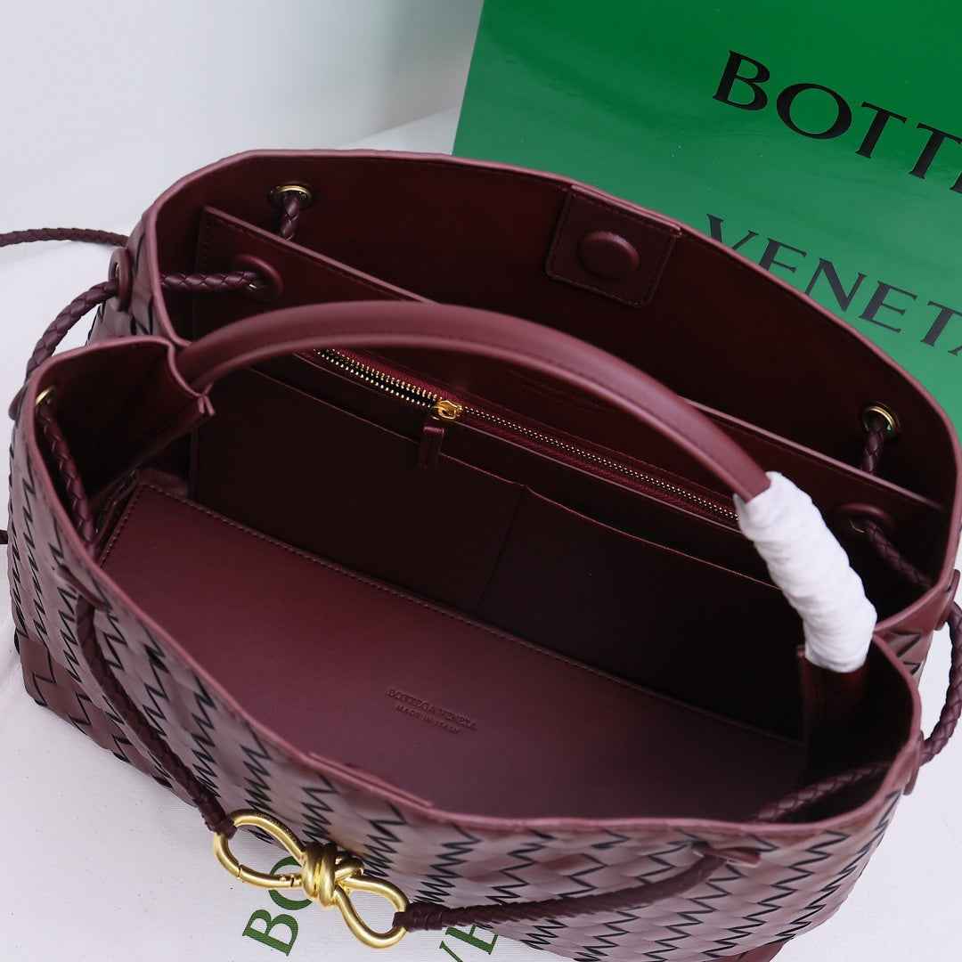 1XA80BDE Stylish leather bag