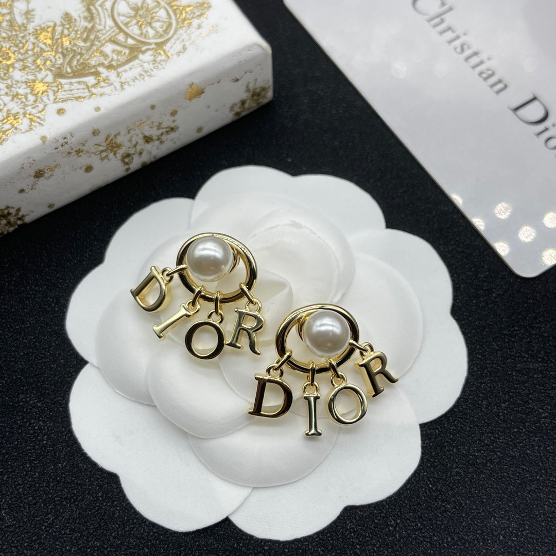 14D379EDE Stylish Earrings