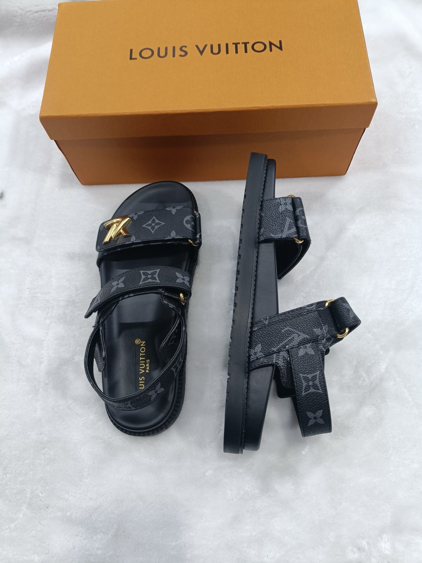 5LE211ZDE Stylish sandals