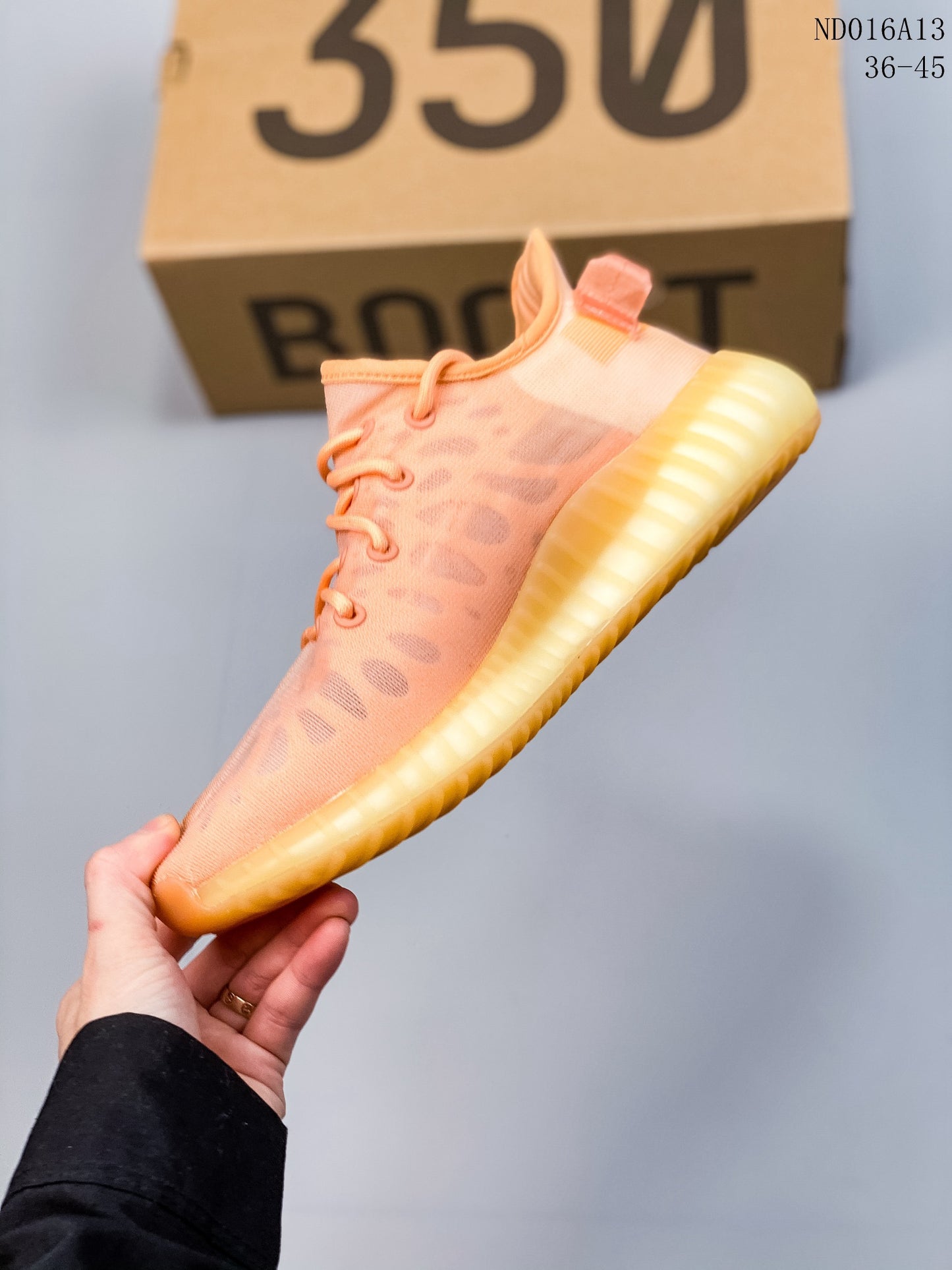 4YA86ZDE Stylish Sneakers (No Box, August-October Big Sale)