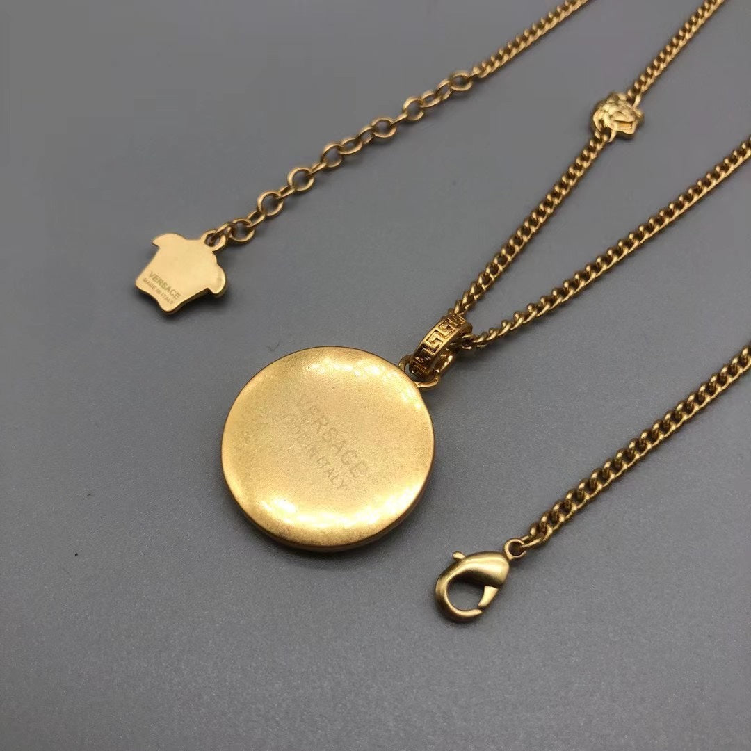 175RV82XDE Stylish Necklace