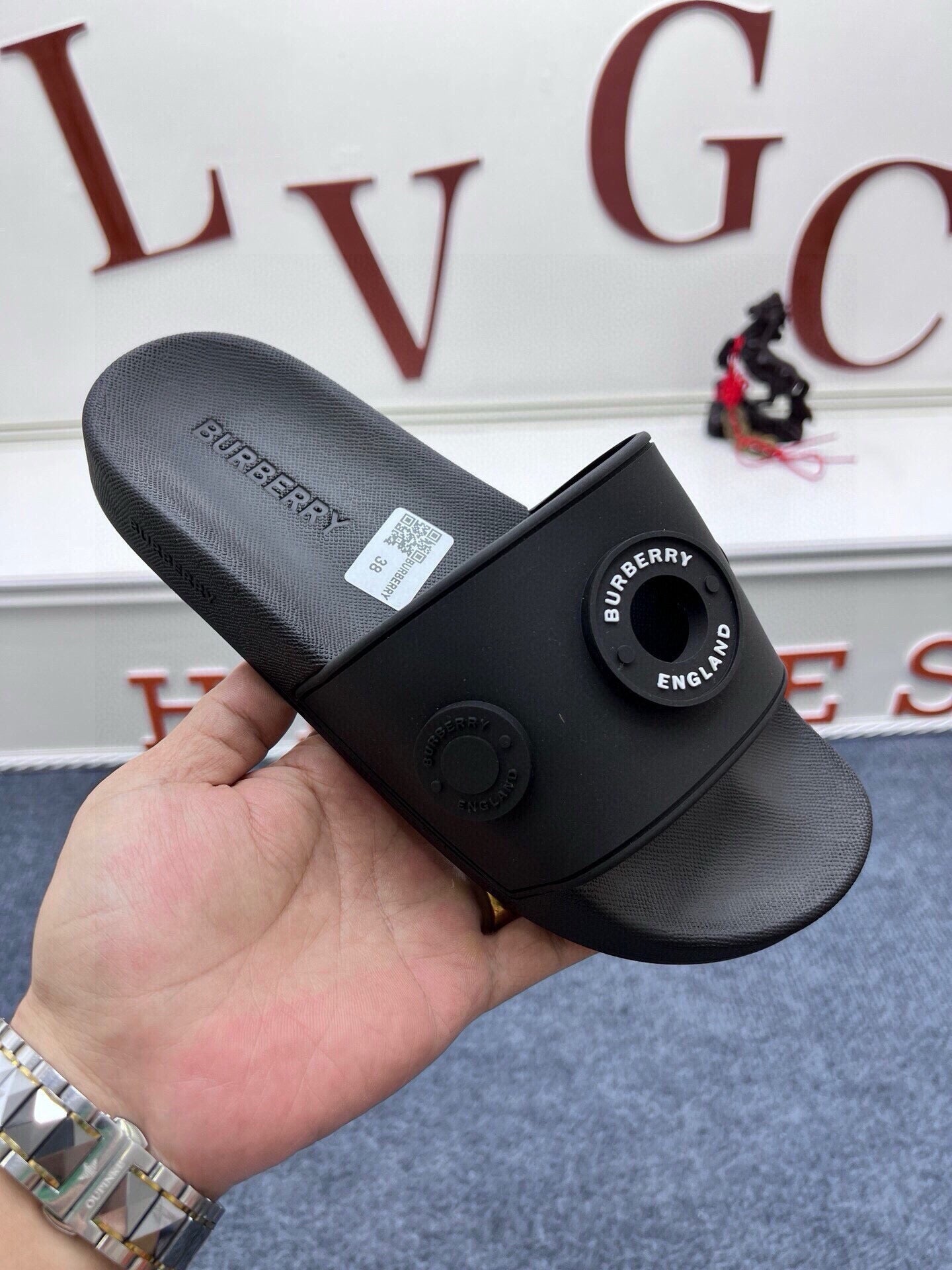 535ZR252ZDE Stylish Slippers