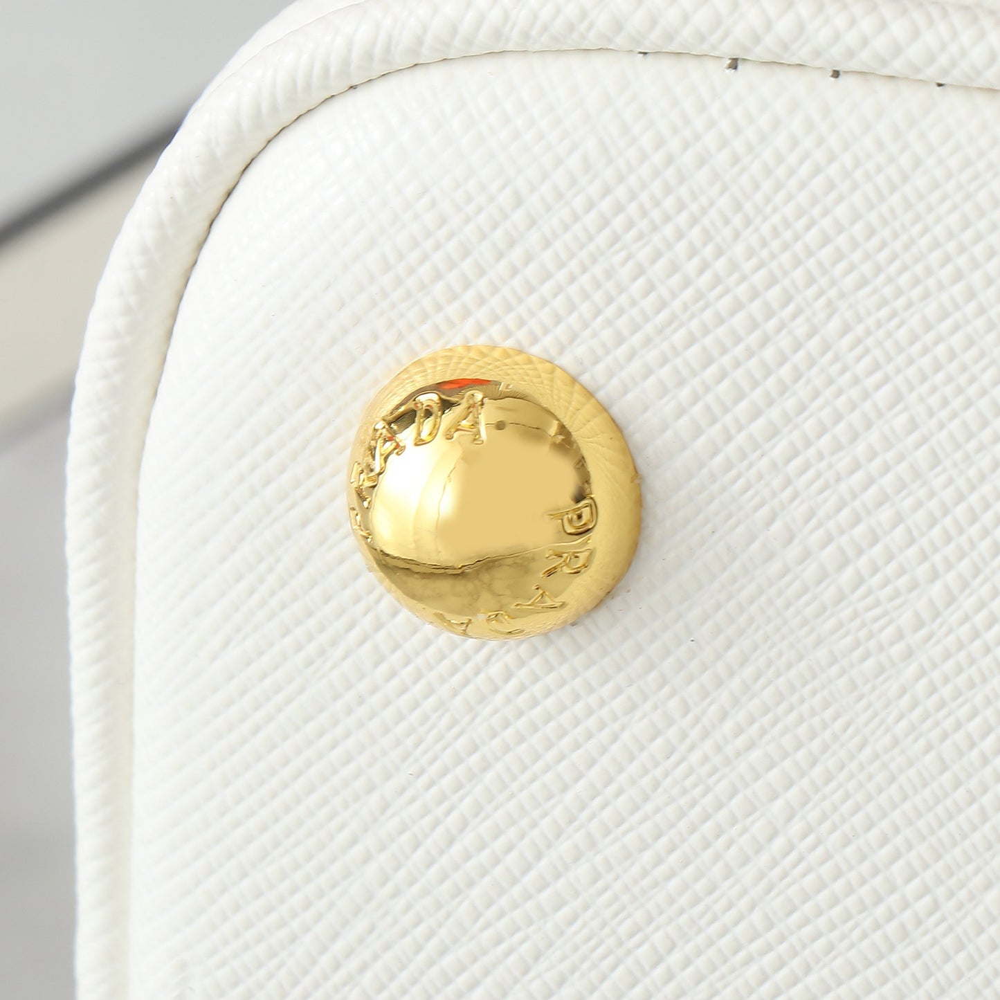 1WP102BDE Stylish leather bag