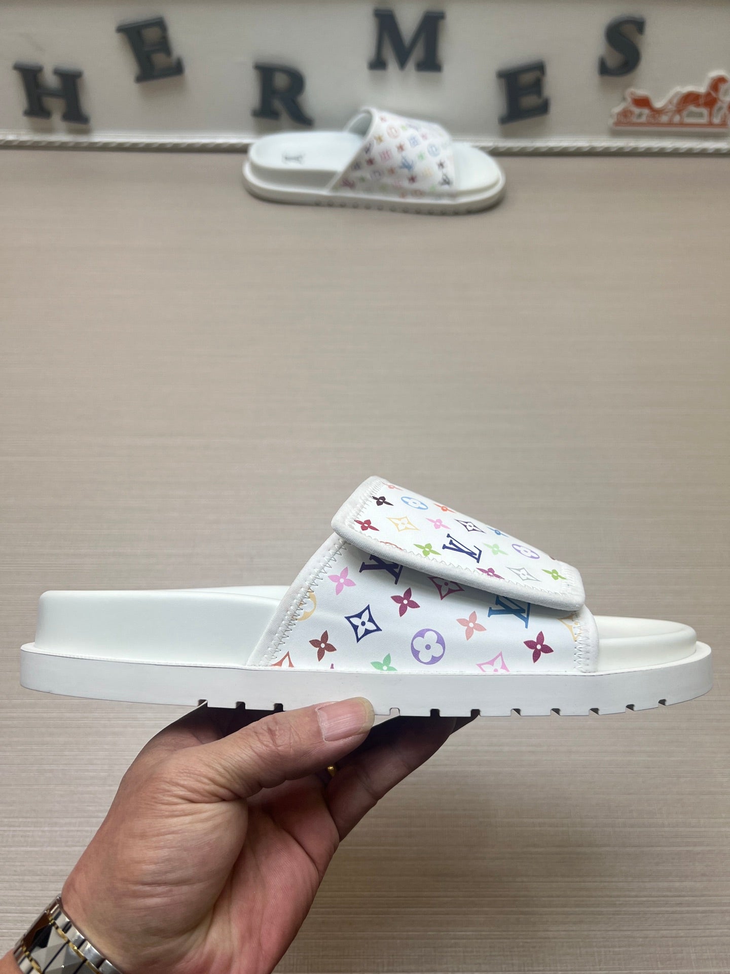 5LE207ZDE Stylish Slippers