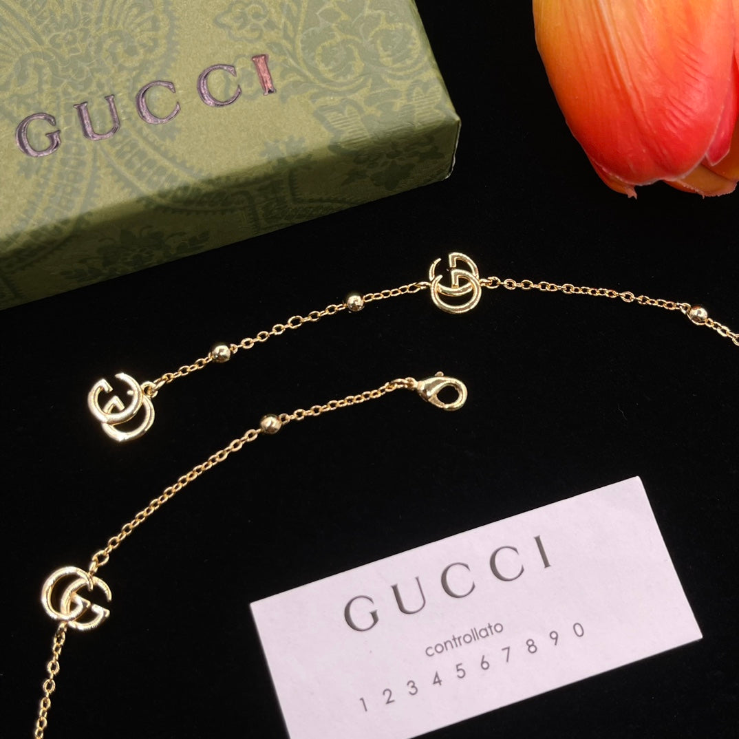 175RB27XDE Stylish Necklaces .