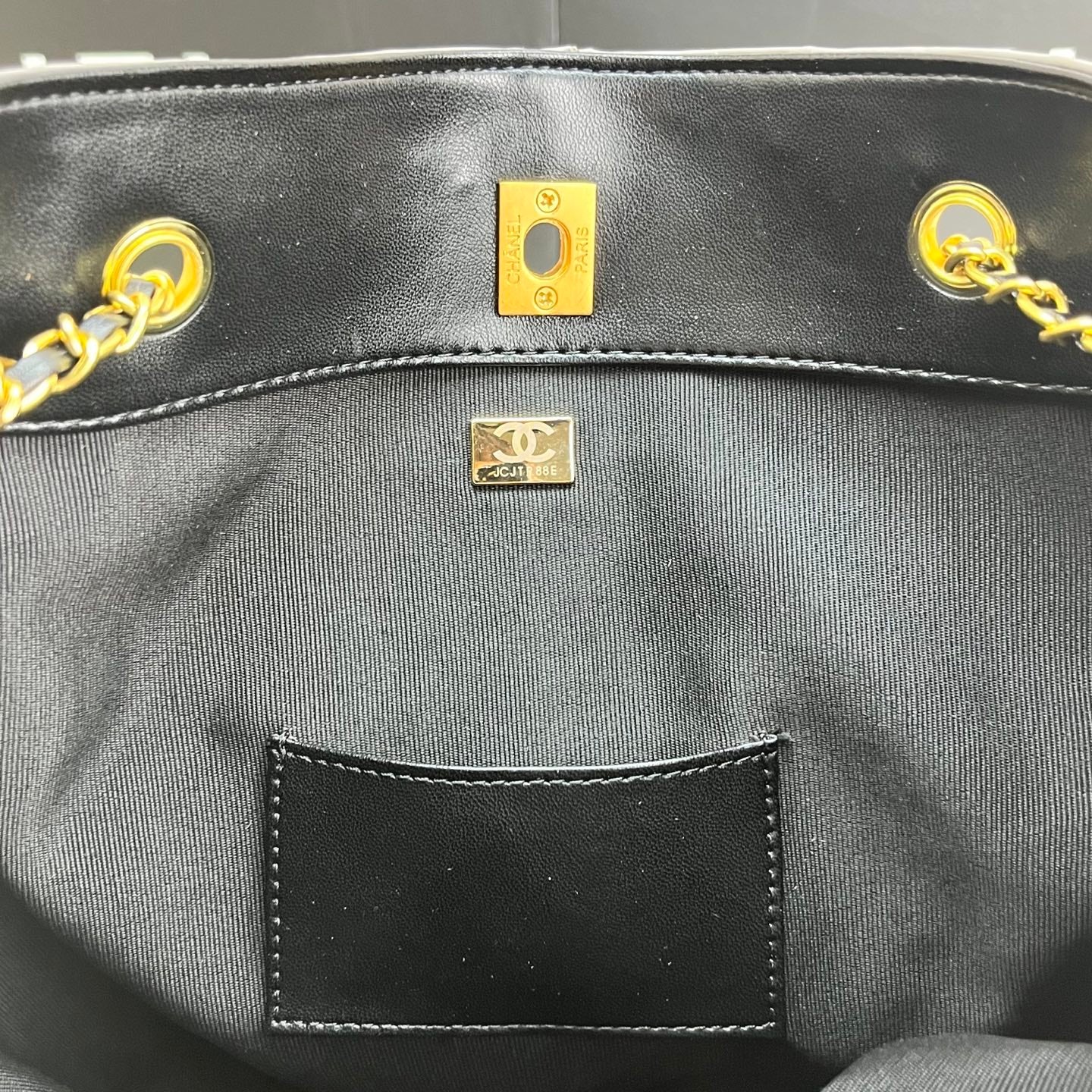 175RC1BDE Stylish leather bag