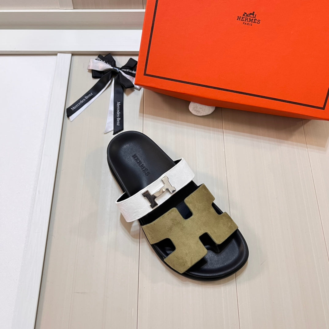 14H207ZDE Stylish Slippers