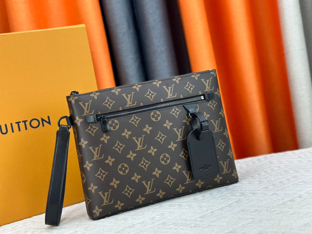 1XE398BDE Stylish leather bag