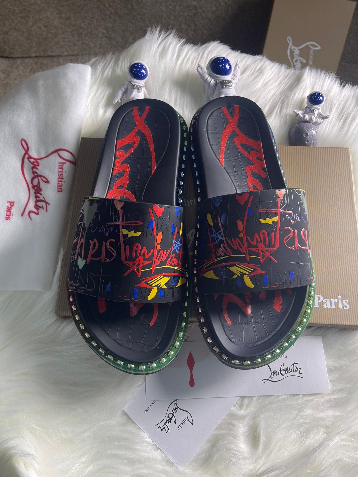 J4A25ZDE Stylish Slippers