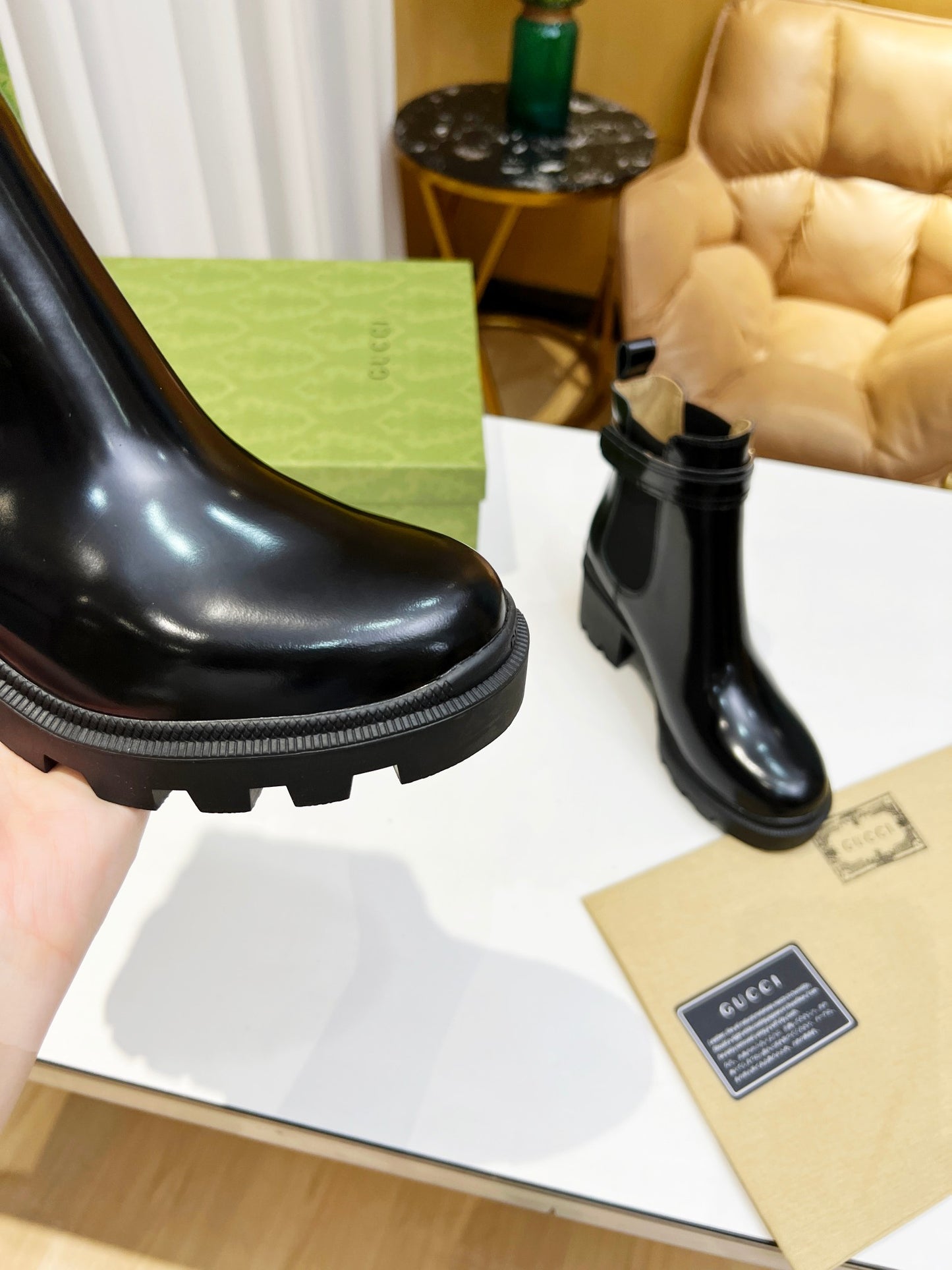 2XB196ZDE Stylish leather boot (top layer leather lining)